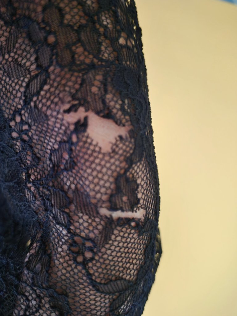 Nwt Ermanno Scervino Black Floral Lace Fingerless Gloves Arm Warmers Size Tu As- — image 5 of 5